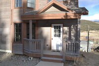 Building Photo - Oak Street Duplex