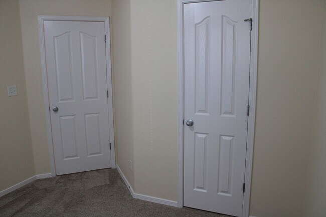 Building Photo - 12928 Hueco Pit Dr