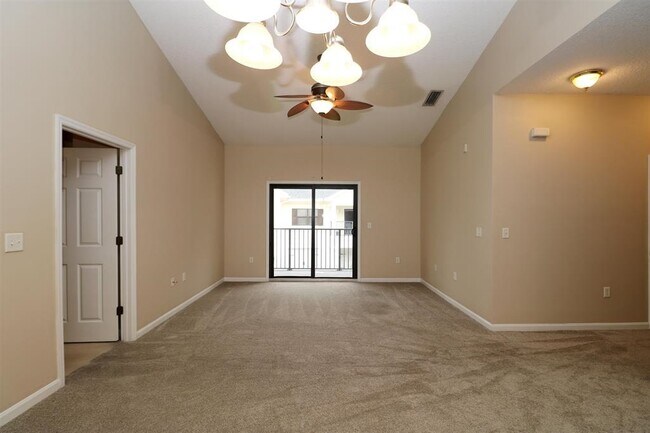 Building Photo - 104 Laurel Wood Way