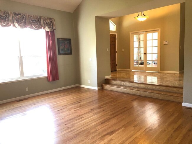 Building Photo - 12393 Beauchamps Ln