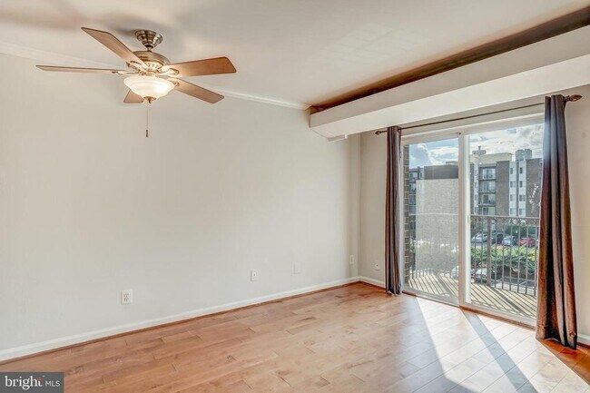 Building Photo - 75 S Reynolds St