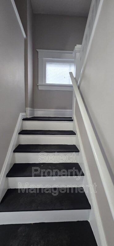 Building Photo - 724 Kinnaird Ave