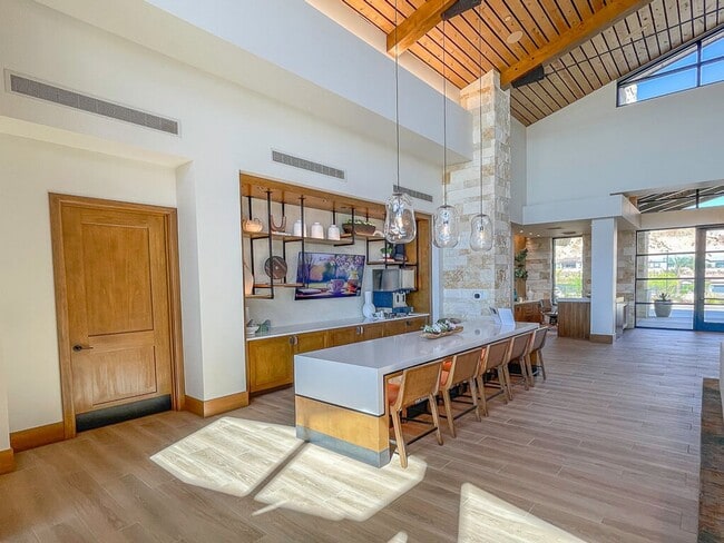 Building Photo - SINGLE STORY HOME IN GATED DEL WEBB AT LAK...