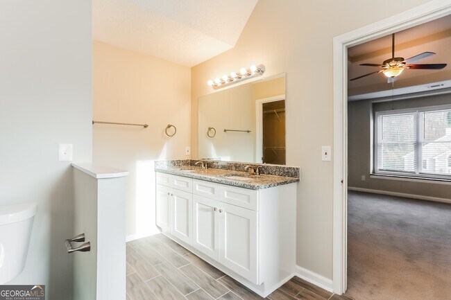 Building Photo - 3100 Rome Ct SW