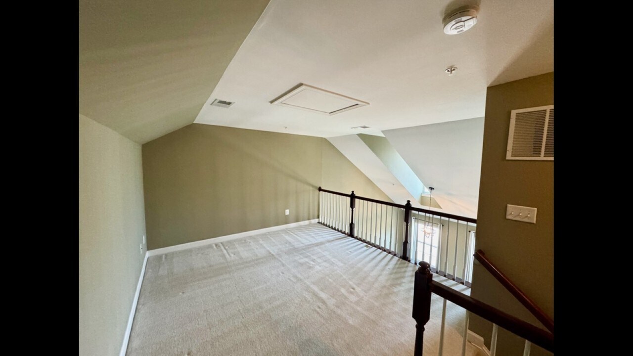 Flex Space (loft level) - 9403 Aston Villa