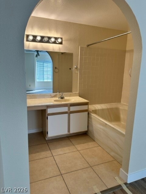 Building Photo - 2200 S Fort Apache Rd