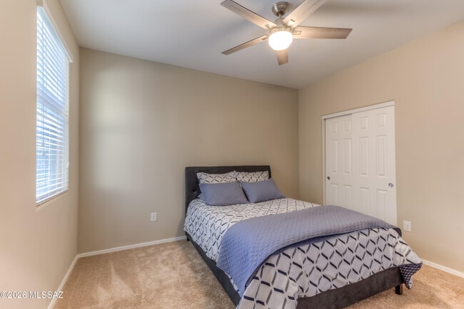 Building Photo - 9116 W Silver Cholla Dr