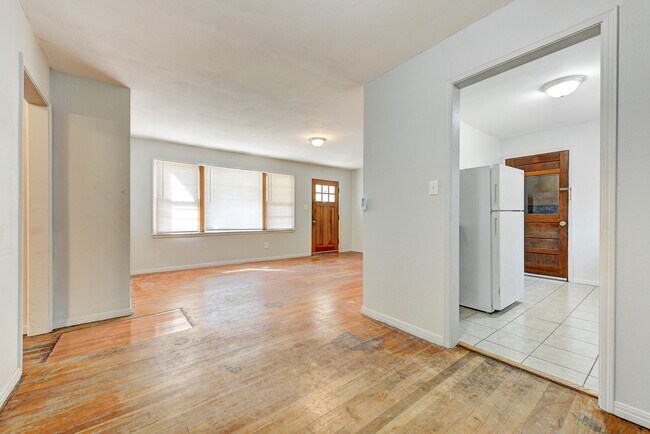 Building Photo - 2 bedroom 1 bath - Del City