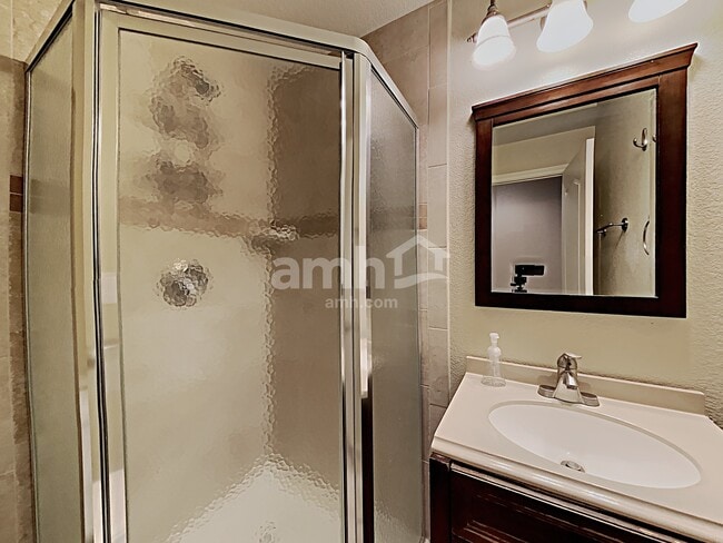 Building Photo - 12204 Hannibal St