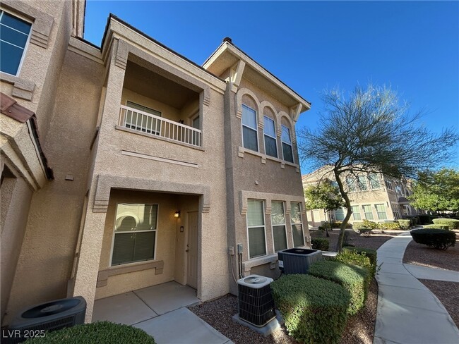 Primary Photo - 10550 W Alexander Rd