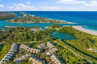 Building Photo - 2604 Fairway Dr N