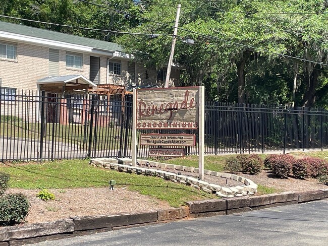Building Photo - 403 Hayden Rd