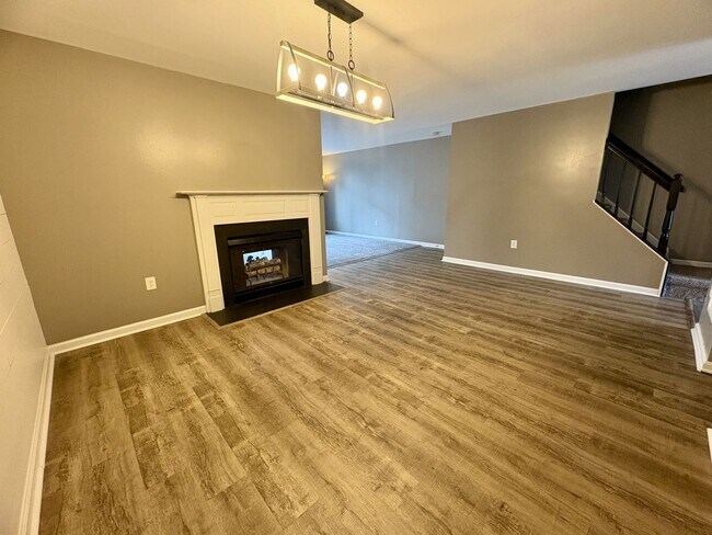 Building Photo - 3 Bedroom 4 Bathroom Available in Hummelstown!