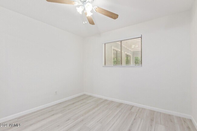 Building Photo - 1212 E McLellan Blvd