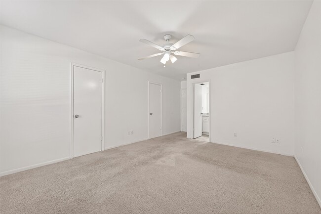 Building Photo - 14707 Barryknoll Ln