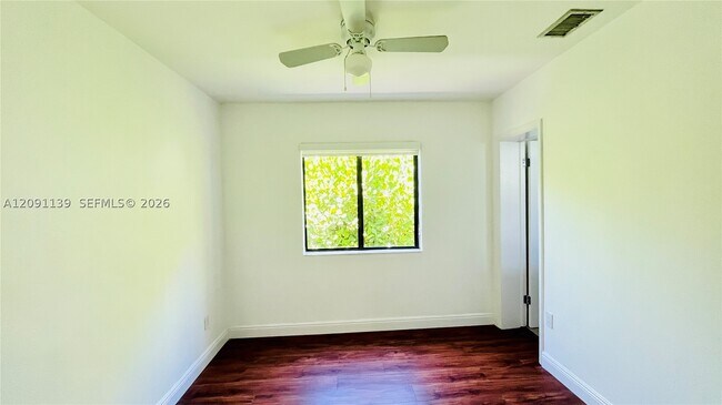Building Photo - 2250 SW 23rd St