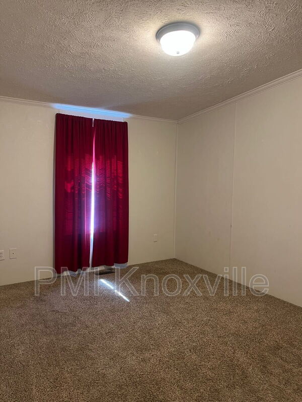 Building Photo - 8821 Trout Rd