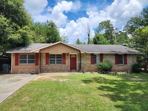 Building Photo - 1406 Jackson Dr