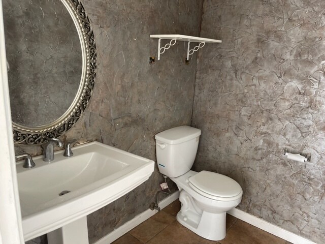 Building Photo - 4022 Walnut Park Cir