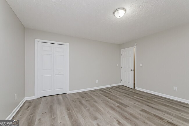 Building Photo - 10376 Surf Ct