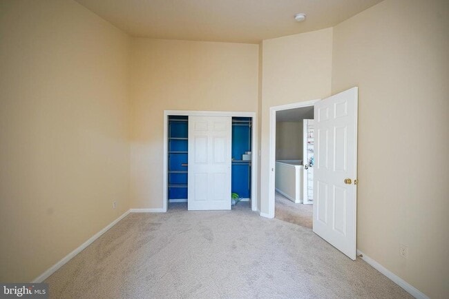 Building Photo - 443 Tuvira Ln