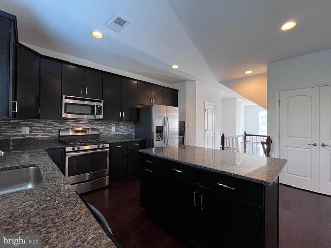 Building Photo - 9243 Dawkins Crest Cir