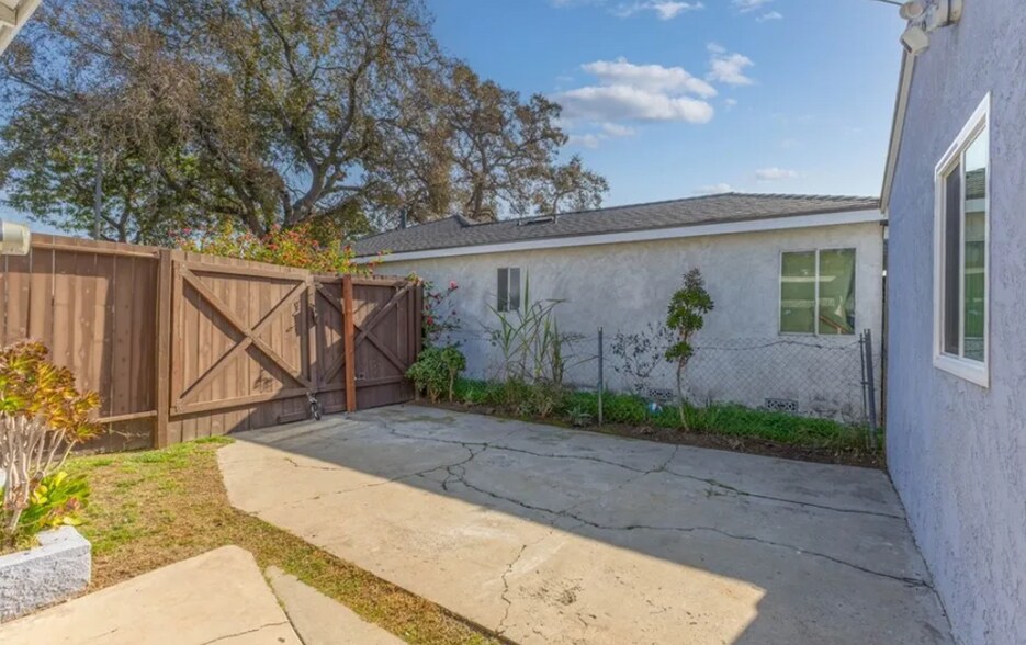 Building Photo - 1410 S Olive St