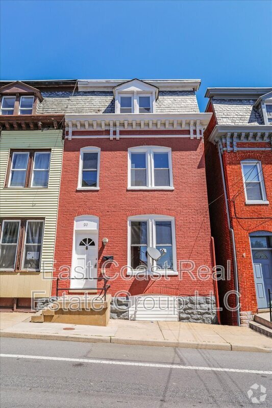 Building Photo - 20 East Ave
