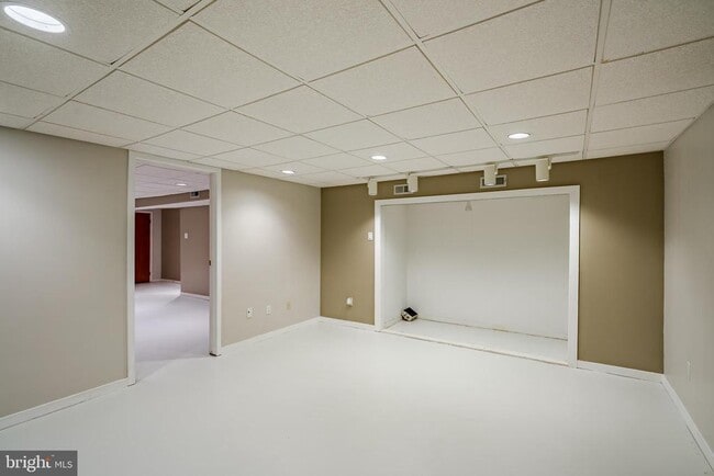 Building Photo - 801 Winchester Ct