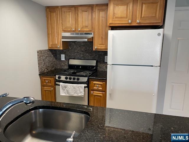 Building Photo - 55 Clinton Pl