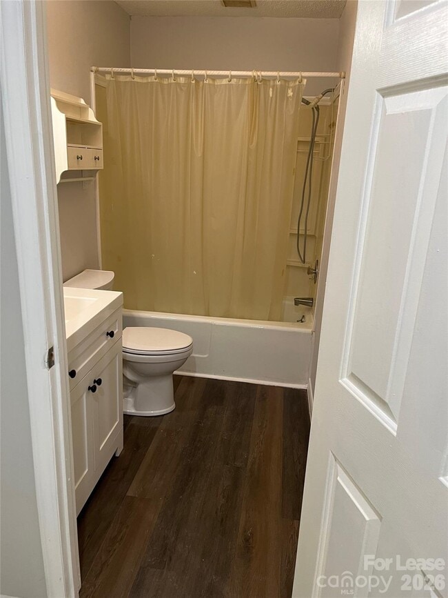 Building Photo - 8737 Whippoorwill Dr