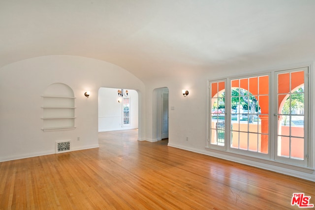 Building Photo - 2035 Selby Ave
