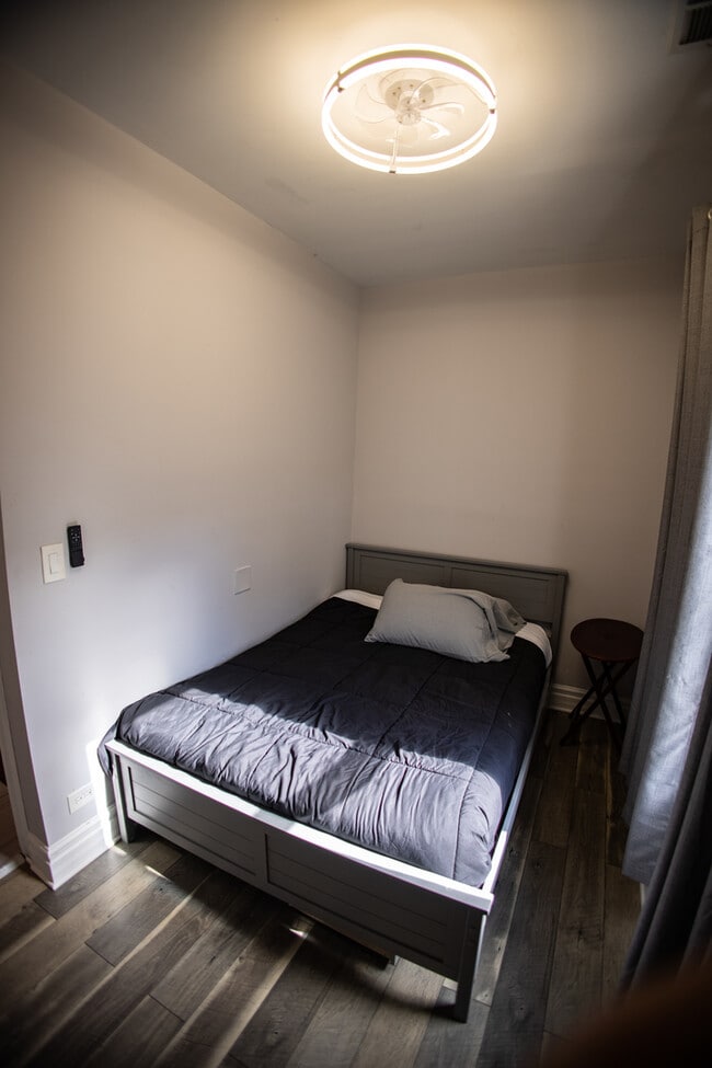 Building Photo - 720 N Elizabeth St