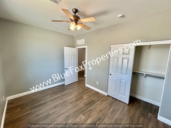 Building Photo - 10412 E Capercaillie St