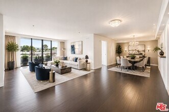 Building Photo - 10660 Wilshire Blvd