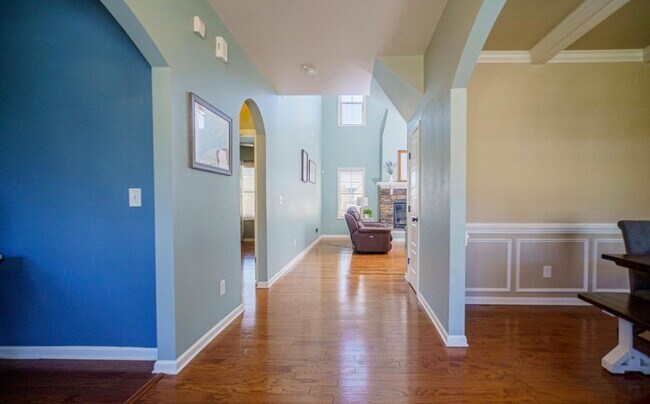 Building Photo - 205 Holmes Point Ct