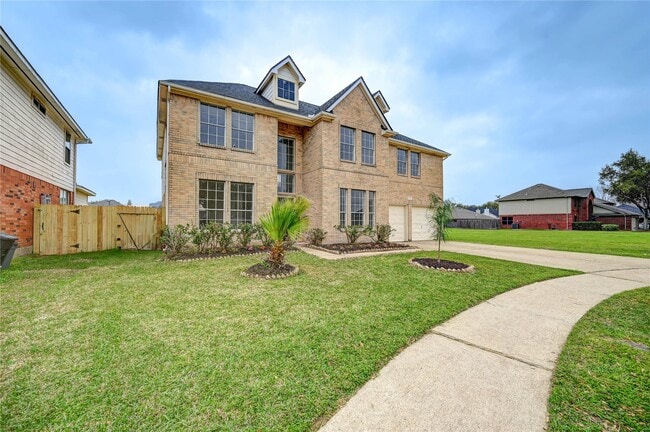 Building Photo - 11906 Dinosaur Valley Dr