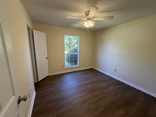 Building Photo - Home for Rent