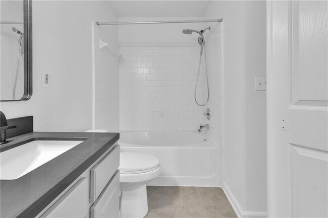 Building Photo - 9155 Nesbit Ferry Rd