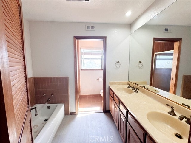 Building Photo - 2230 E Vista Mesa Way