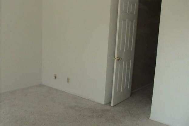 Building Photo - 30097 Shoreline Dr