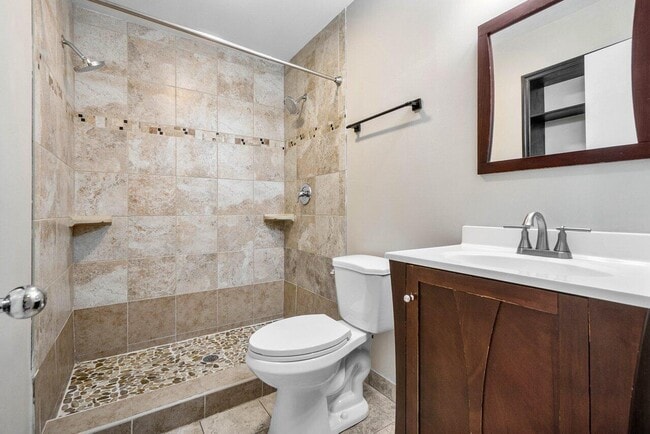 Building Photo - 13135 Chadwick Ct