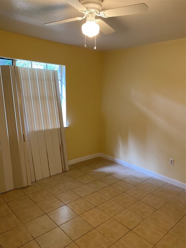 Building Photo - 14516 Woodforest Blvd