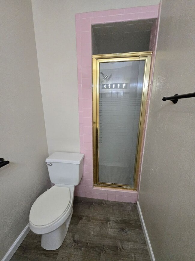 Building Photo - Cozy 2 Bedroom 2 Bath