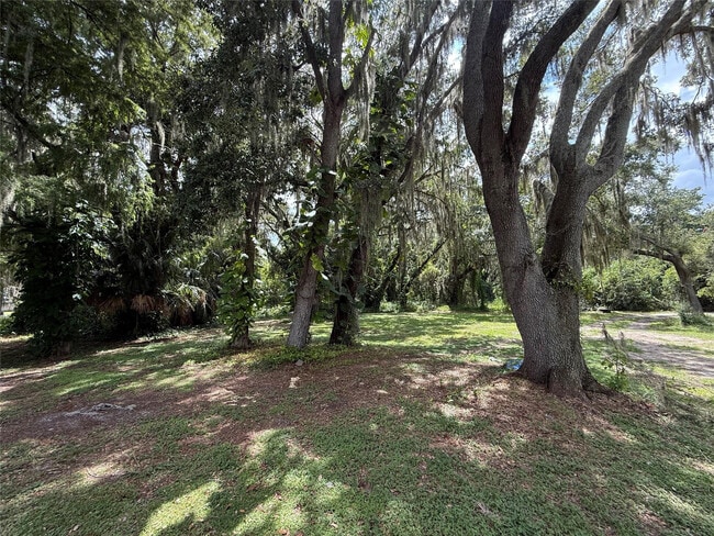 Building Photo - 1617 Birch St