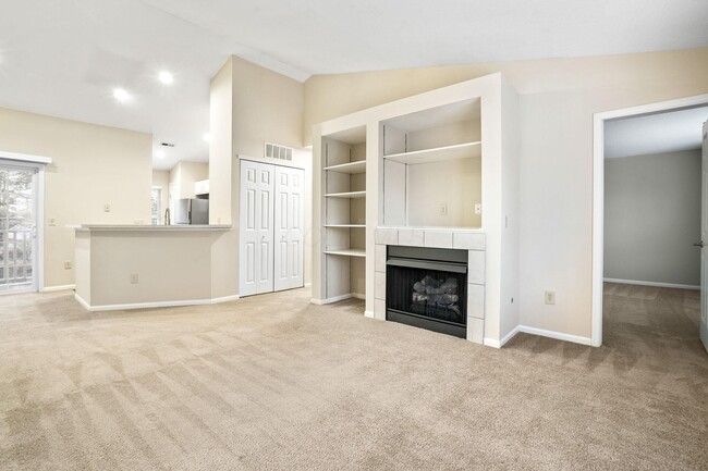 Building Photo - 4907 Stratford Pine Ln