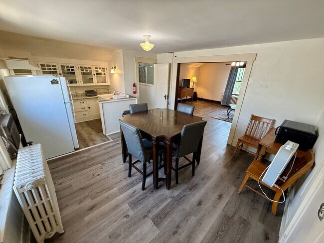 Building Photo - View of the River!  1-Bedroom in Lewiston Triplex -  Includes internet and utilities