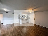 Building Photo - 4820 Wellesley Ave