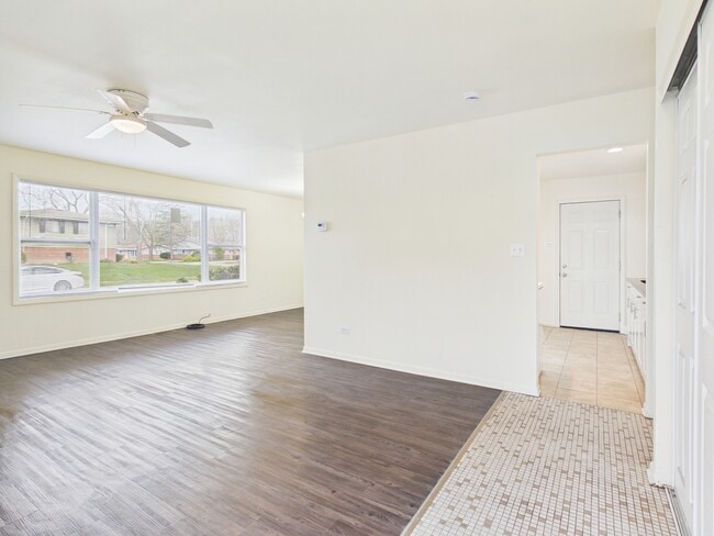 Building Photo - 209 Todd St