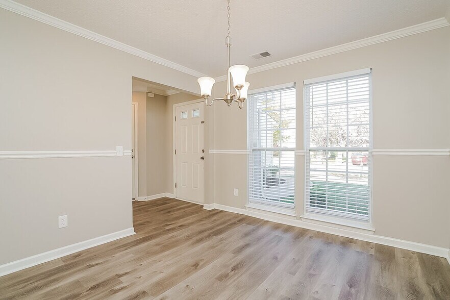 Building Photo - 2608 River Meade Way